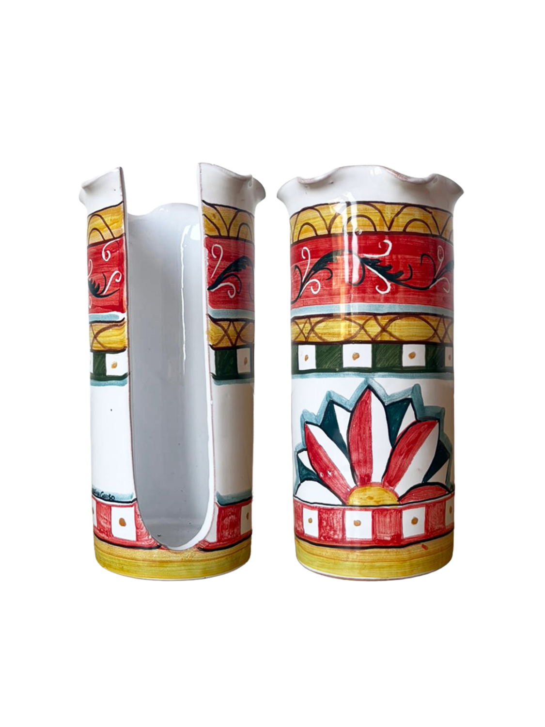 Portabicchieri in ceramica siciliana fatto a mano con decori tradizionali stile carretto nei toni del rosso, giallo e verde.