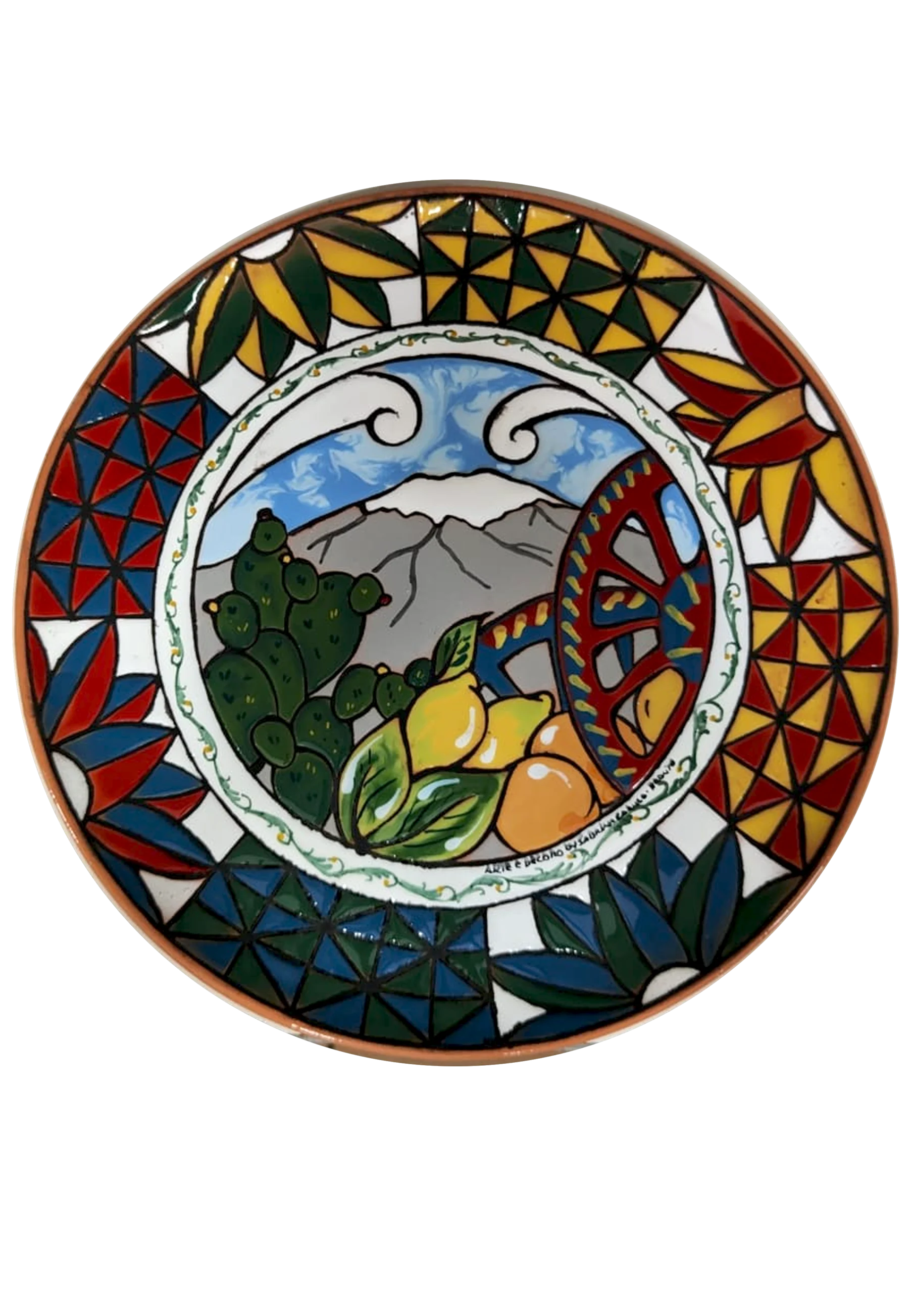Piatto in maiolica "Radici Etnee": un'opera interamente decorata a mano che celebra i simboli di Bronte e della Sicilia.