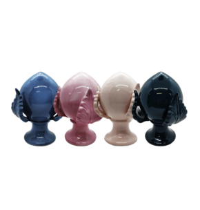 Pomi pugliesi in ceramica portafortuna decorati a mano a Bronte